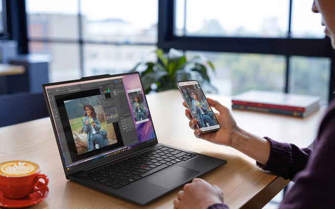 Lenovo ThinkPad X1 Carbon Gen 13 Aura Edition